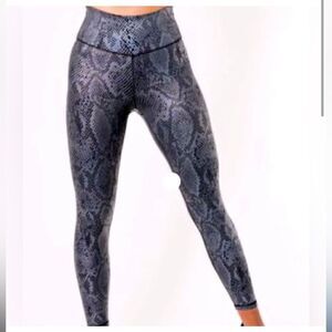 IVL Collective Hydralux Metallic Snakeskin Simple Leggings Size 6